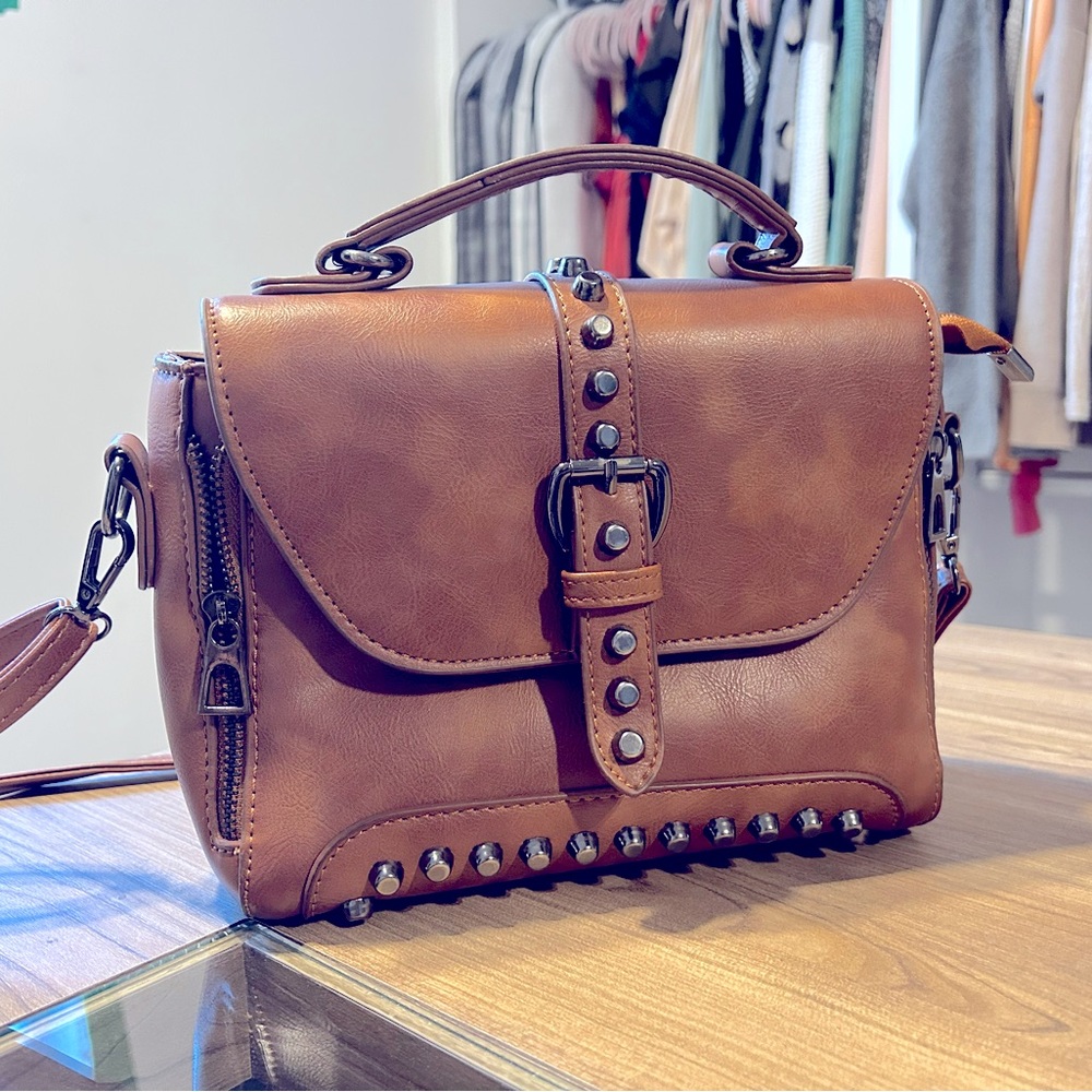 Great Bag faux leather with studd 🖤